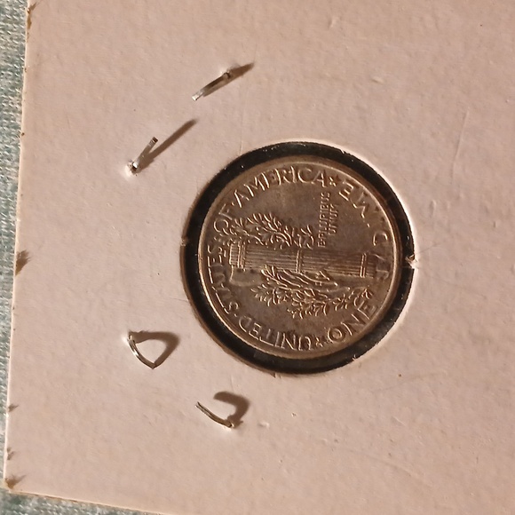 1941 mercury dime in pristine brilliant uncirculated condition. - Picture 4 of 4